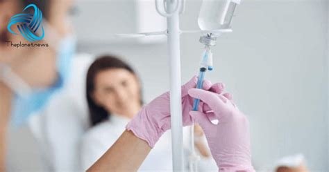 can a phlebotomist do iv therapy